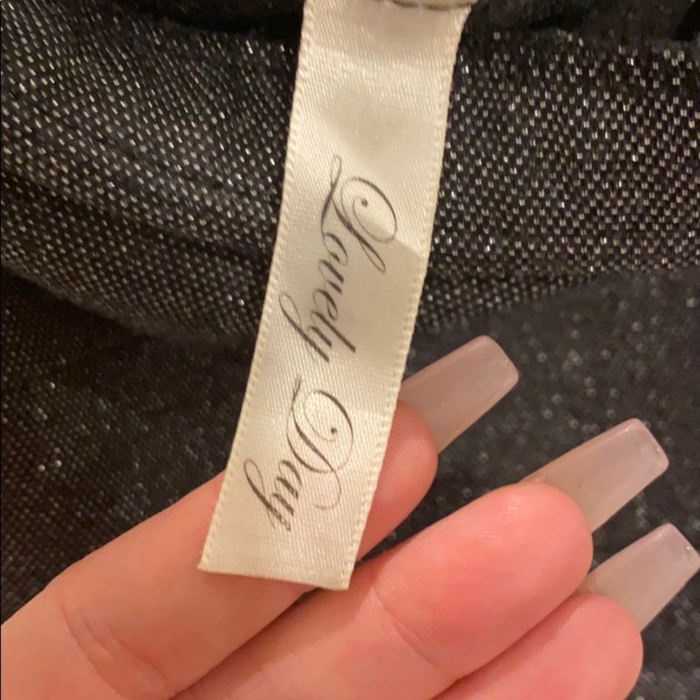 Dress - Picture 2 of 2